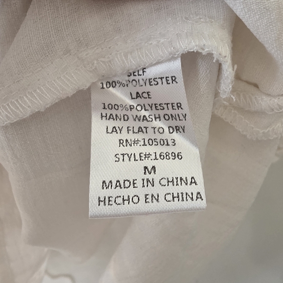 Savannah Jane white and colorful floral halter tank top in Excellent condition - Picture 7 of 7